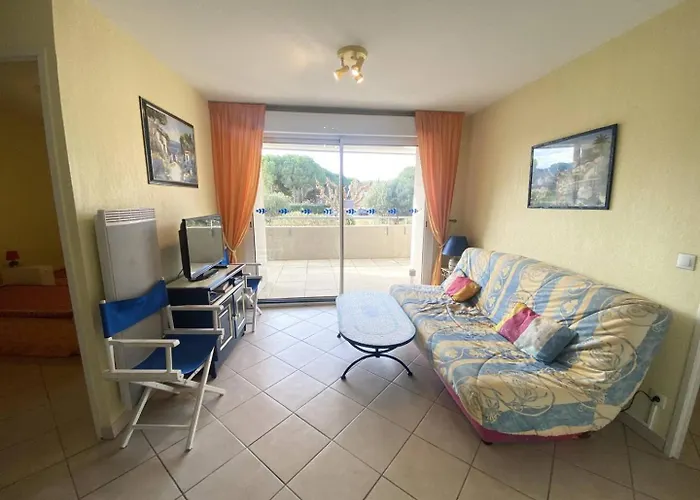 As24091- P3 Dans Un Secteur Calme Avec Parking Prive Appartement *