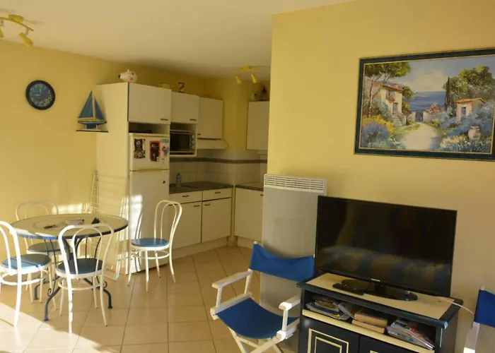 Appartement As24091- P3 Dans Un Secteur Calme Avec Parking Prive *